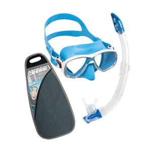 SNORKELLING EQUIPMENT